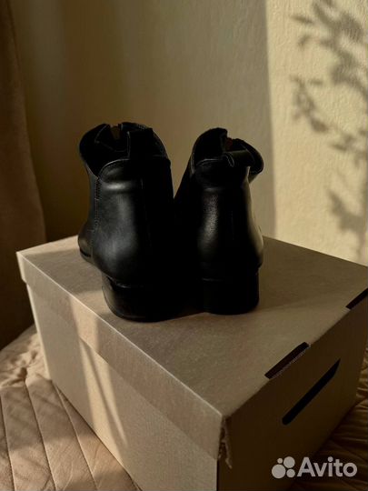 Ботинки женские весенние 39