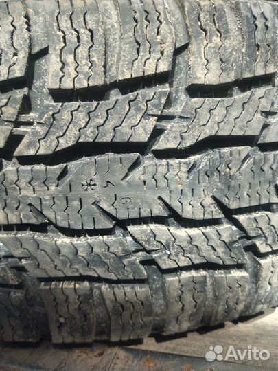 Nokian Tyres Hakkapeliitta CR3 215/60 R17