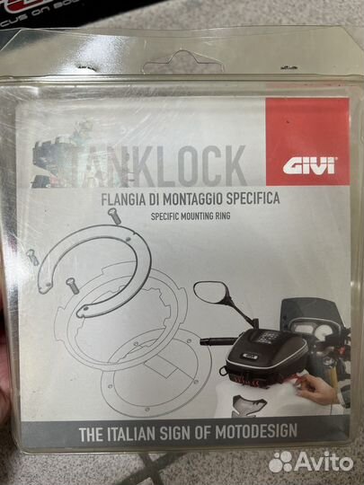 Givi BF14 крепление сумки на бак