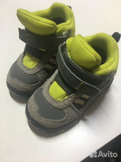Ботинки демисезонные детские adidas
