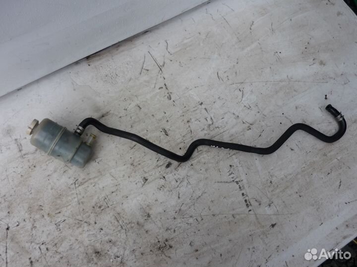 Бачок гур Mitsubishi Outlander XL