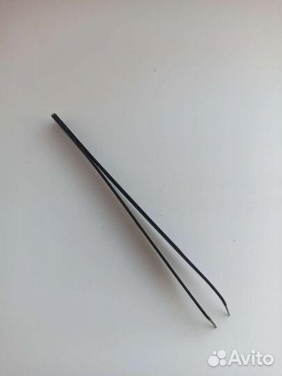 Пинцет для бровей и ресниц