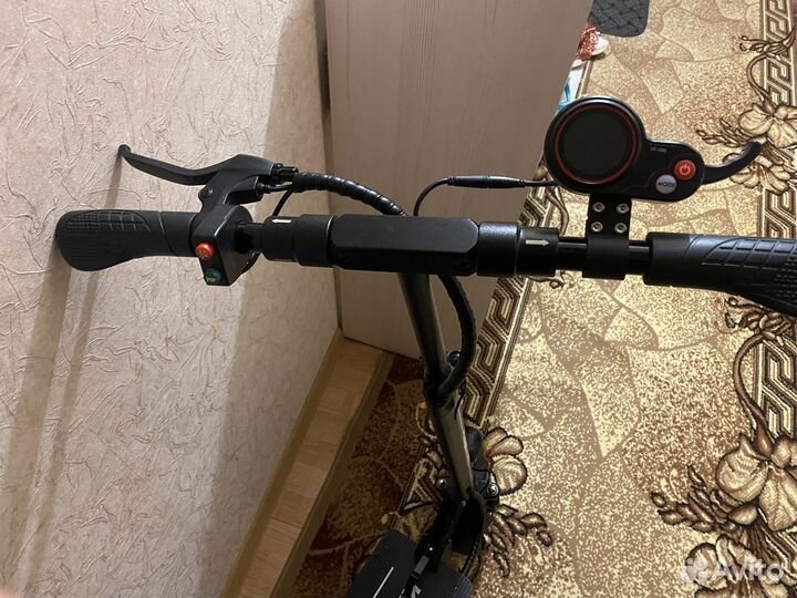 Электрический самокат. Электросамокат