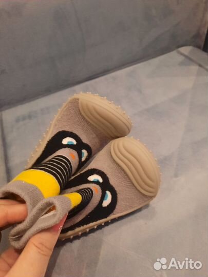 Носки для первого шага с резиновой подошвой 23 р
