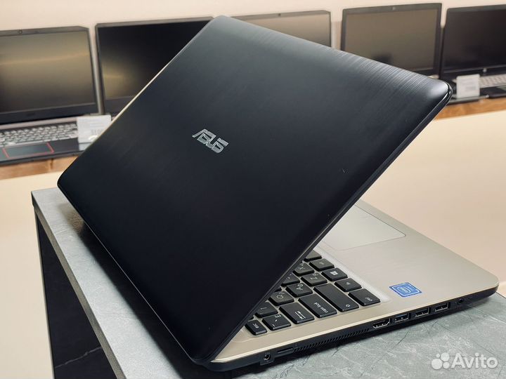 Ноутбук Asus Intel N4000/DDR4 / SSD/ UHD Graphics