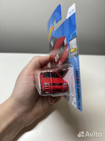 Hot wheels 94 audi avant rs2
