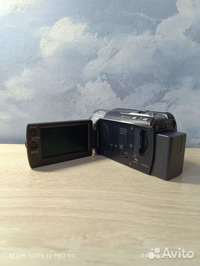 Видеокамера Panasonic SDR-H95