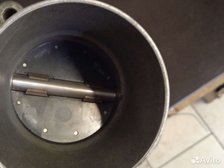 Дроссельная заслонка 03c133062c