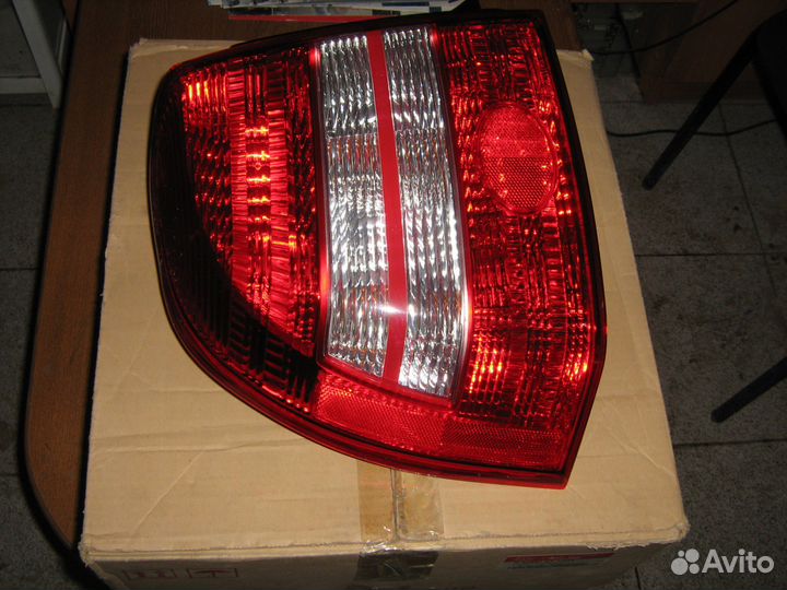 Kia Spectra USA Фонарь задний левый