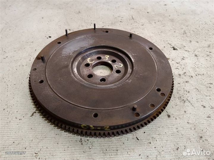Маховик двс Audi 100 С3 83-91г