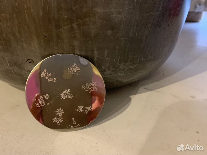 Konad стемпинг