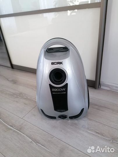 Пылесос bork- v 502, 2200 вт Мощный