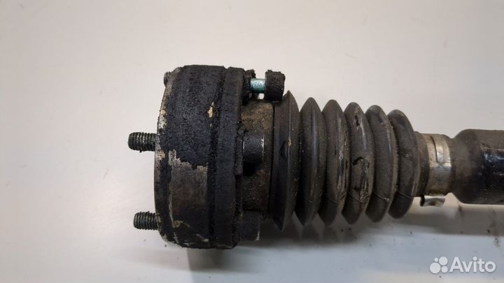 Полуось Volkswagen Polo, 2000