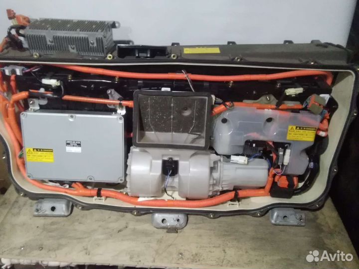 Ввб toyota Prius 10