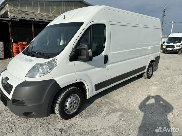 Peugeot Boxer цельнометаллический, 2014