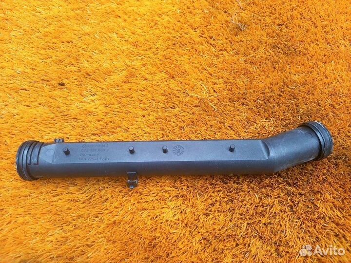 Патрубок системы охлаждения Volkswagen Polo 9N/MK4