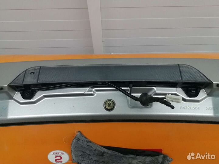 Спойлер багажника Mitsubishi Grandis