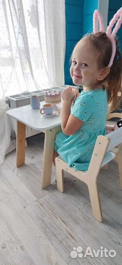 Детский стол и стул
