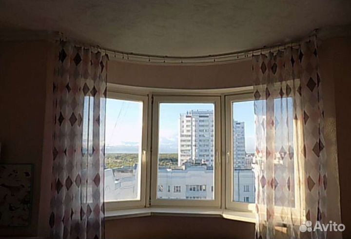 Тюль с геометрическим рисунком