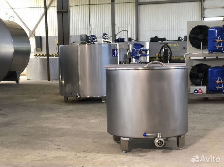 Охладитель молока открытого типа 700 литров