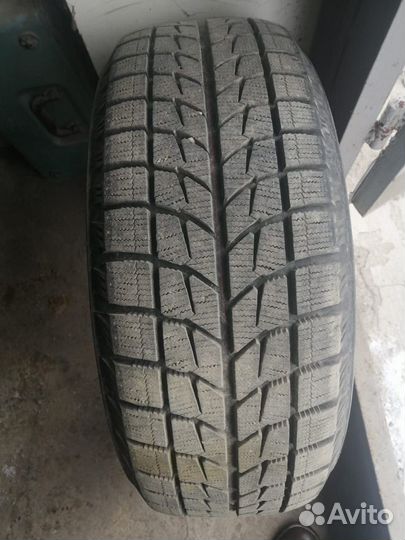 Bridgestone Blizzak WS-60 235/60 R16 100R