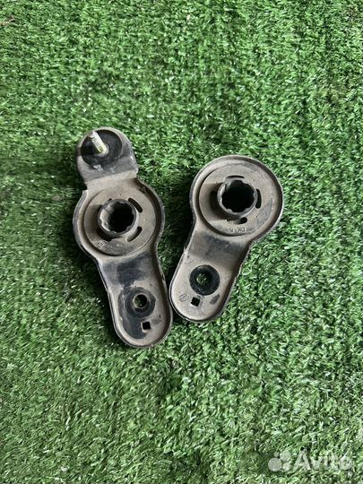 Крепления радиатора Kia Spectra