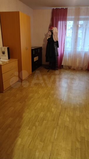 Комната 12 м² в 3-к., 1/17 эт.