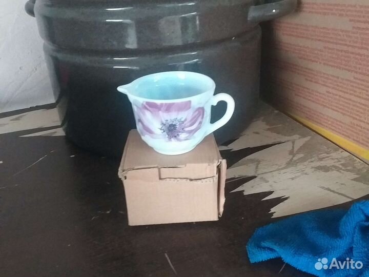 Чайник для заварки со стаканом для молока. Новый