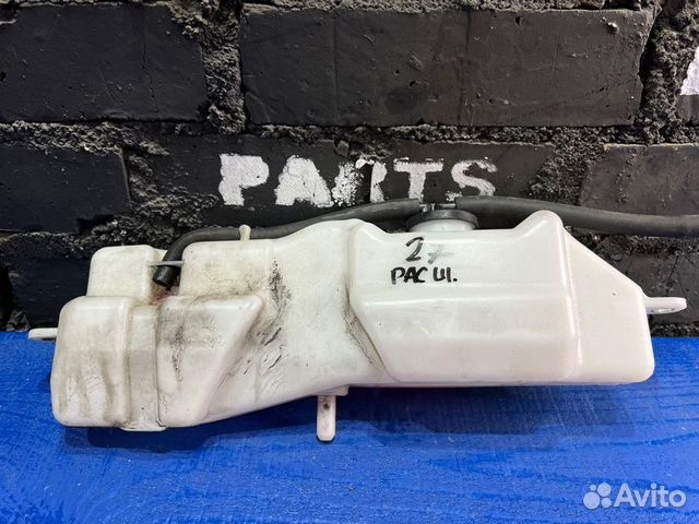 Бачок расширительный Toyota Camry AVV50-1002911