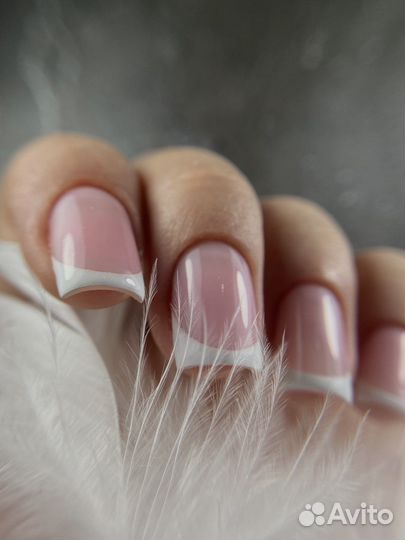 Маникюр с укреплением гелем