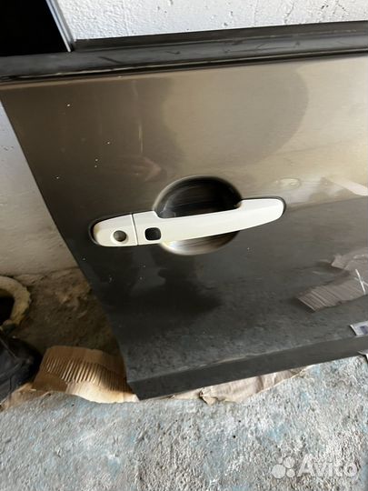 Правая передняя Дверь тойота рав4