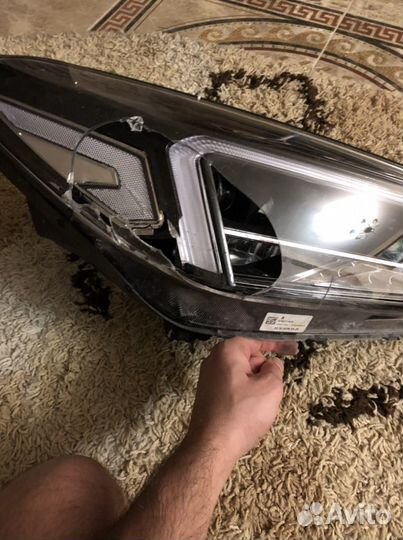 Передняя правая фара Hyundai Tucson