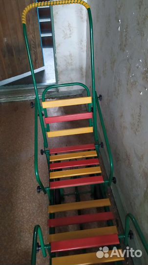 Санки для двойни с накидками для ног