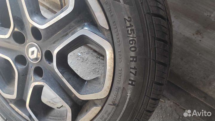 Continental ContiCrossContact LX2 215/60 R17