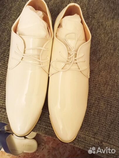Продаю новые туфли 42размер