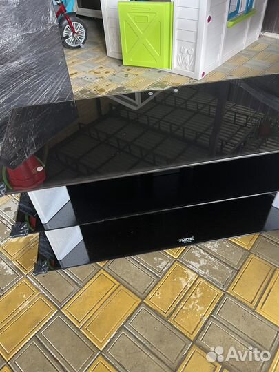 Стеклянная тумба