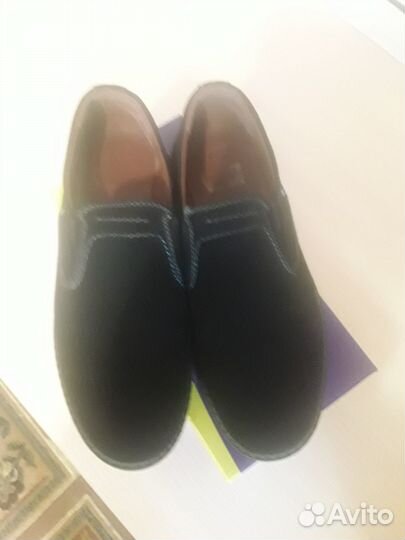 Продам костюм школьный,школьные туфли