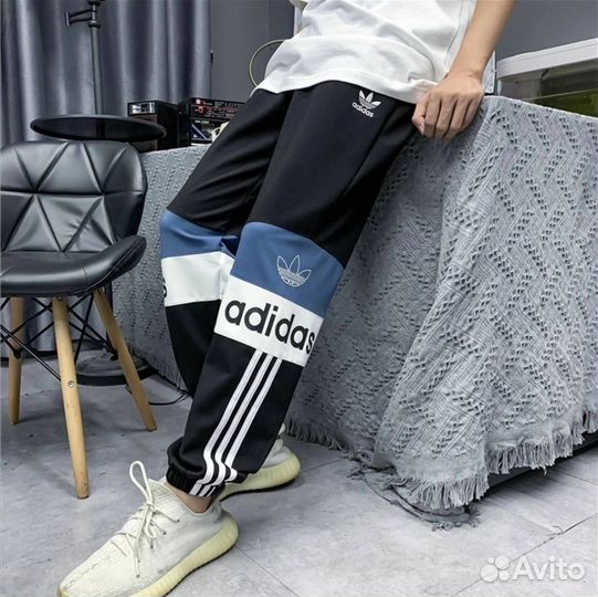 Спортивные штаны Adidas