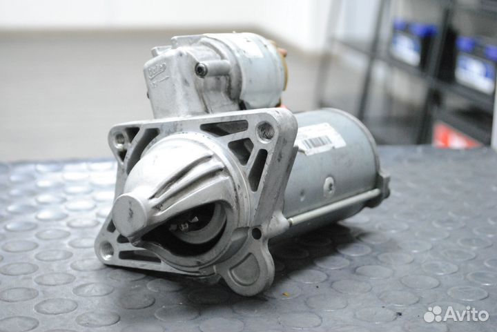 Стартер Renault Trafic, Laguna, Megane 2.0 dCi б/у