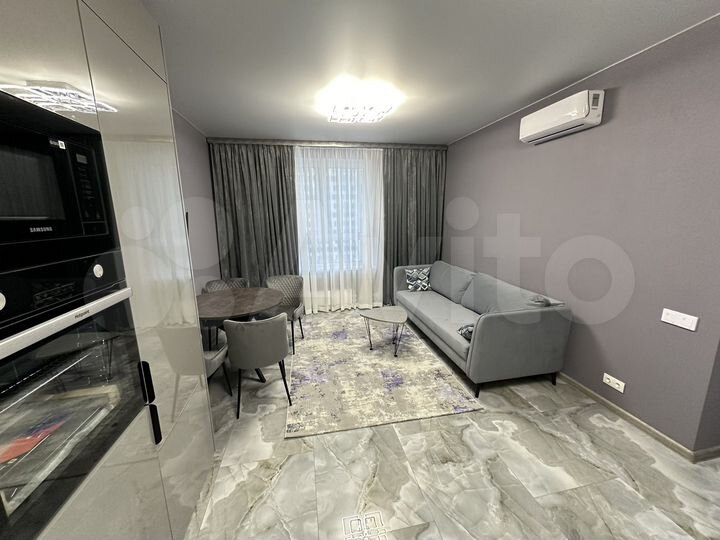 2-к. квартира, 55 м², 10/15 эт.