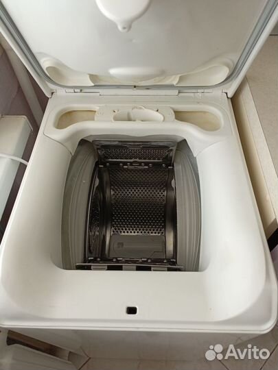 Стиральная машина с вертикальной загрузкой