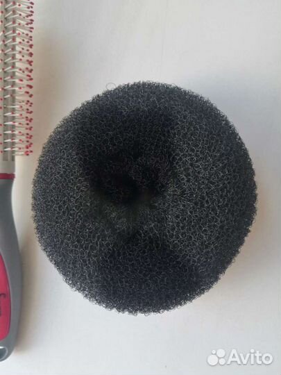 Расчёска, валик (бублик) для волос