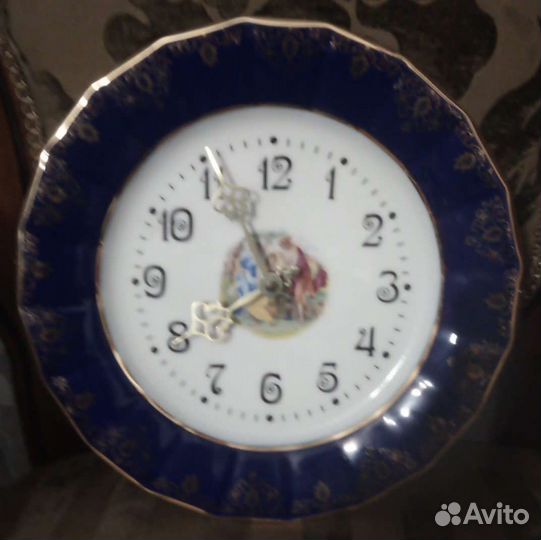 Часы,фарфоровая рыба