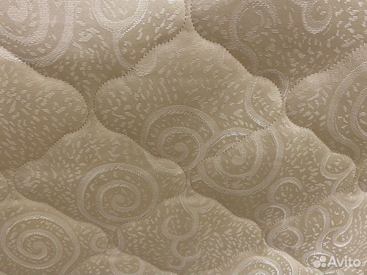 Детский матрас (б/у) в отличном состоянии