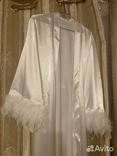 Халат женский с перьями