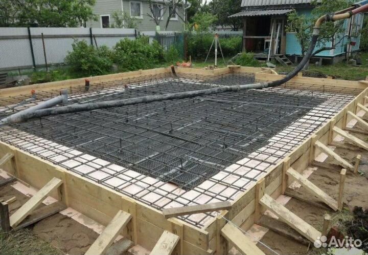 Бригада строителей