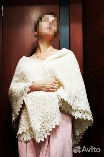 Новый оренбургский пуховый платок