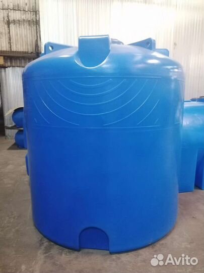 Ёмкость / бочка пластиковая