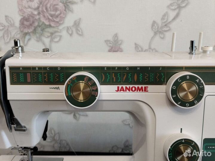 Швейная машина Janome бу