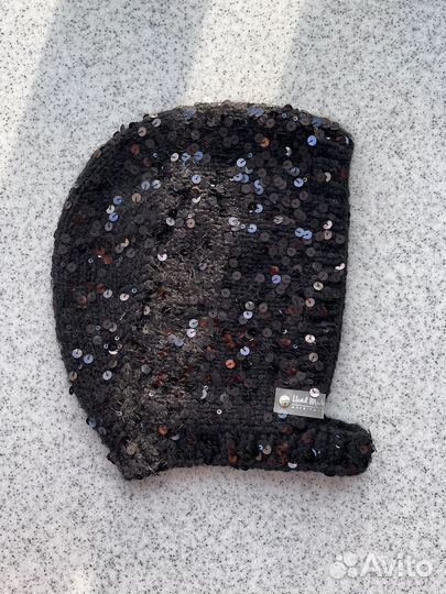 Чепчик с королевскими пайетками